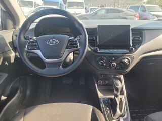 2020 Hyundai Solaris II, белый, 1071000 рублей, вид 4