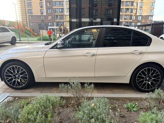 2017 BMW 3 серии 320i VI (F3x) Рестайлинг, белый, 2450000 рублей, вид 5