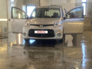2015 Toyota Sienta I Рестайлинг 2, серый, 1080000 рублей, вид 4
