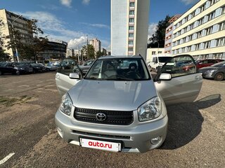 2004 Toyota RAV4 II (XA20) Рестайлинг, серебристый, 1200000 рублей, вид 2