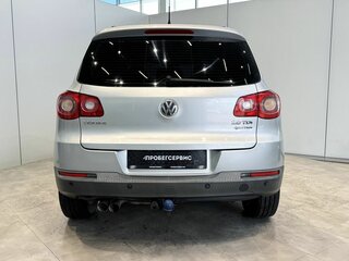 2010 Volkswagen Tiguan I, серебристый, 1060000 рублей, вид 4