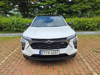 2023 Chevrolet Trax II, белый, 1590000 рублей, вид 2