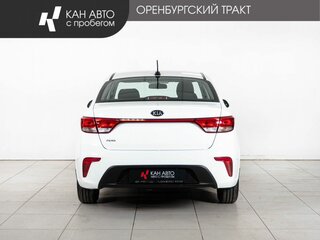 2019 Kia Rio IV, белый, 1068000 рублей, вид 4
