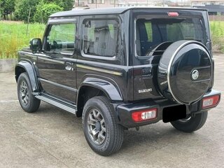 2023 Suzuki Jimny Sierra IV, чёрный, 1665000 рублей, вид 3