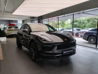 2026 Porsche Macan I Рестайлинг 2, серый, 11990000 рублей, вид 2