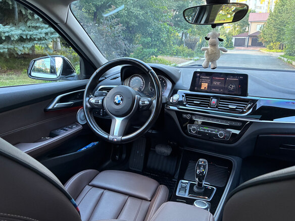 2021 BMW 1 серии 125i III (F52) Рестайлинг, белый, 3490000 рублей - вид 5