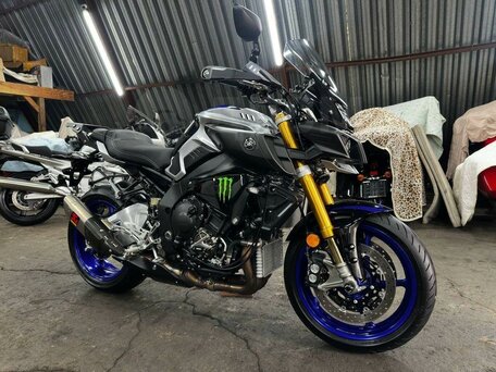 2017 Yamaha MT-10SP, серебристый, 1390000 рублей, вид 1