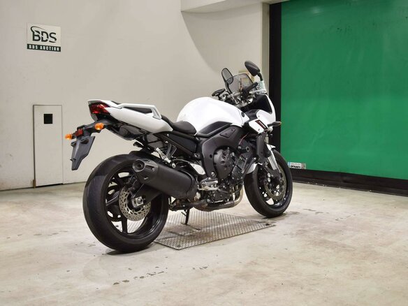 2013 Yamaha FZ1, белый, 677000 рублей - вид 4