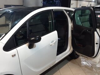 2013 Opel Meriva B Рестайлинг, белый, 555000 рублей, вид 3