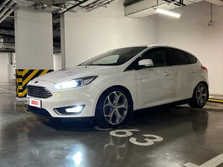 2016 Ford Focus III Рестайлинг, белый, 750000 рублей, вид 4