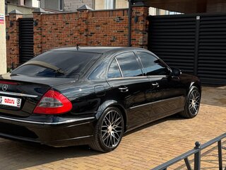 2007 Mercedes-Benz E-Класс 200 III (W211, S211) Рестайлинг, чёрный, 890000 рублей, вид 4