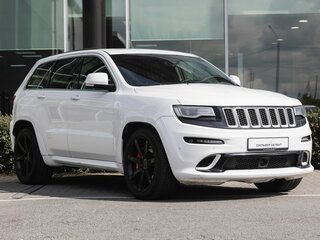 2014 Jeep Grand Cherokee SRT IV (WK2) Рестайлинг, белый, 3040000 рублей, вид 5