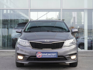 2017 Kia Rio III Рестайлинг, серый, 1050000 рублей, вид 2