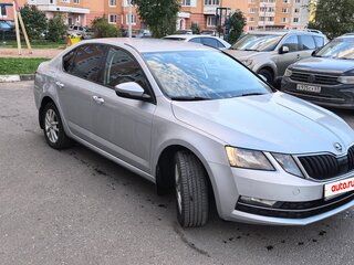 2018 Skoda Octavia III (A7) Рестайлинг, серебристый, 1750000 рублей, вид 2