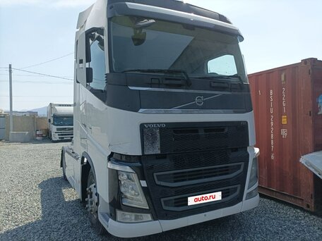 2015 Volvo FH, белый, 5450000 рублей, вид 2