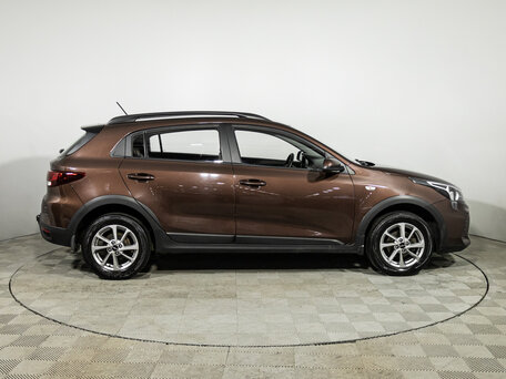 2021 Kia Rio X IV Рестайлинг, коричневый, 1589777 рублей, вид 4