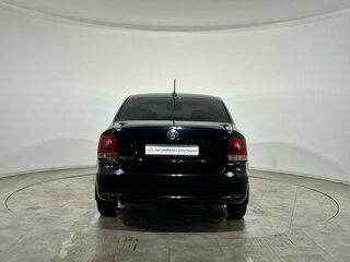 2017 Volkswagen Polo V Рестайлинг, чёрный, 1012000 рублей, вид 3