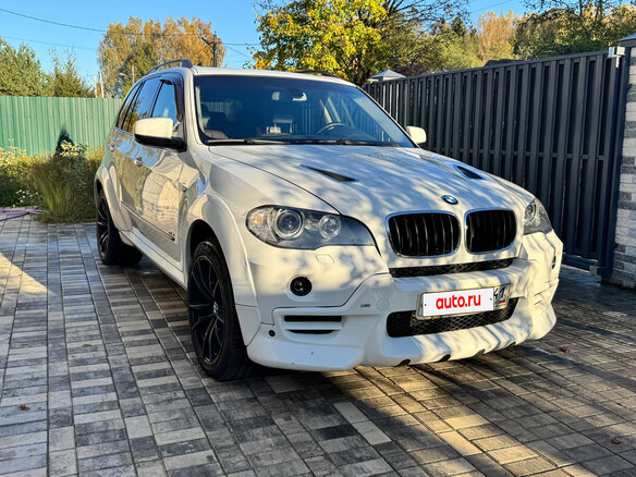 2007 BMW X5 3.0si II (E70), белый - вид 2