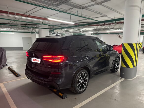 2021 BMW X5 40i IV (G05/G18), чёрный, 8150000 рублей - вид 3