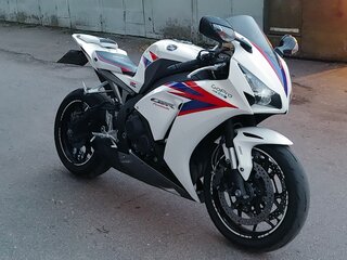 2012 Honda CBR 1000 RR/RA Fireblade, белый, 850000 рублей, вид 2