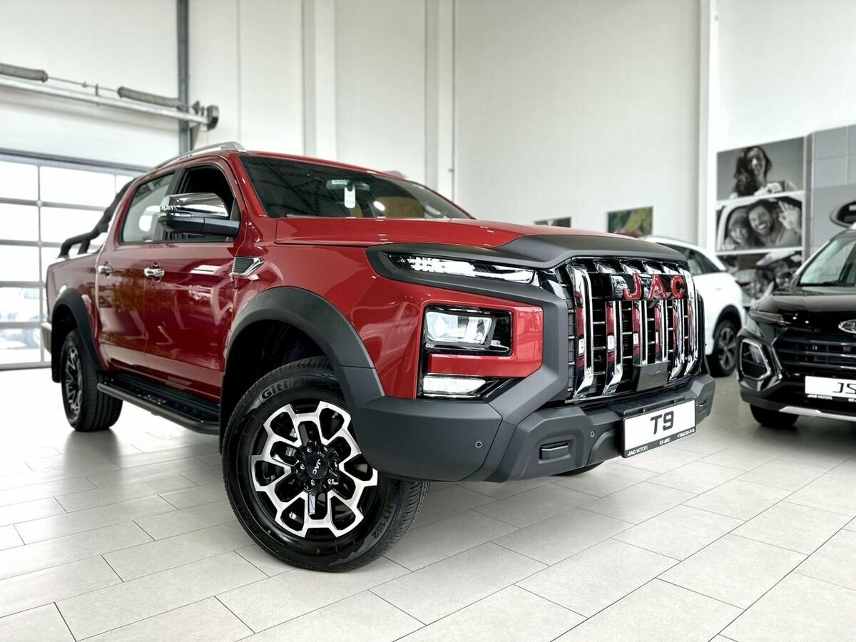 Открыть фотографии: JAC T9