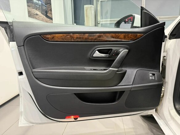 2011 Volkswagen Passat CC I, белый, 999000 рублей - вид 22
