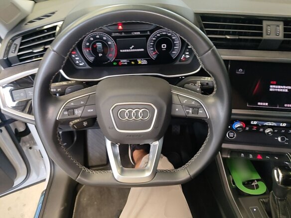 2023 Audi Q2 L 35 TFSI I Рестайлинг, белый, 1890000 рублей - вид 4