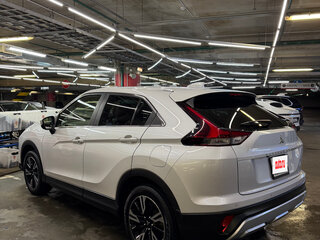 2022 Mitsubishi Eclipse Cross I Рестайлинг, белый, 2400000 рублей, вид 2