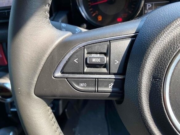 2023 Suzuki Jimny Sierra IV, чёрный, 1799777 рублей - вид 19
