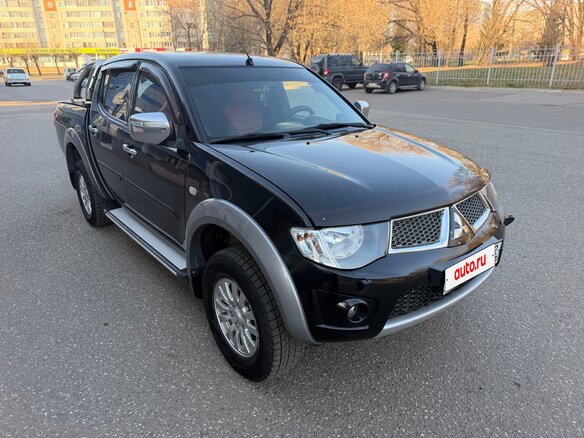 2012 Mitsubishi L200 IV, чёрный, 1420000 рублей