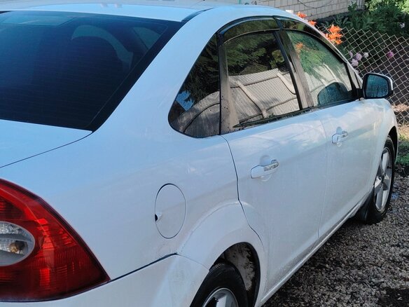 2008 Ford Focus II Рестайлинг, белый, 430000 рублей - вид 3