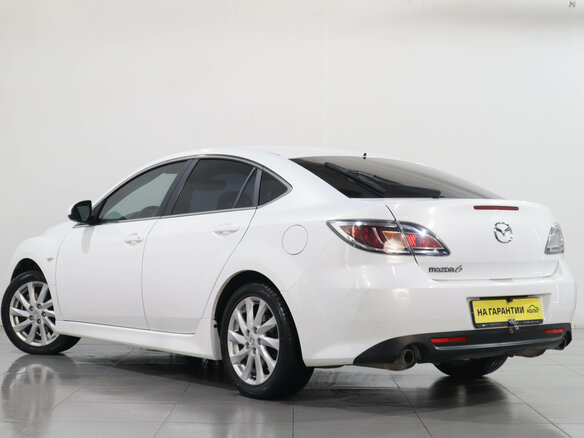 2011 Mazda 6 II (GH) Рестайлинг, белый - вид 3