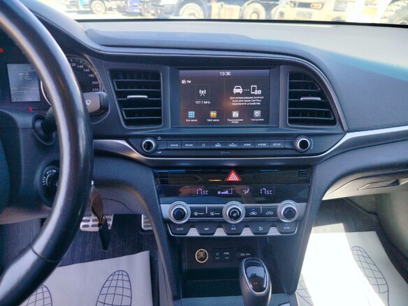 2020 Hyundai Elantra VII (CN7), белый - вид 13