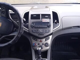 2012 Chevrolet Aveo II, чёрный, 450000 рублей, вид 3