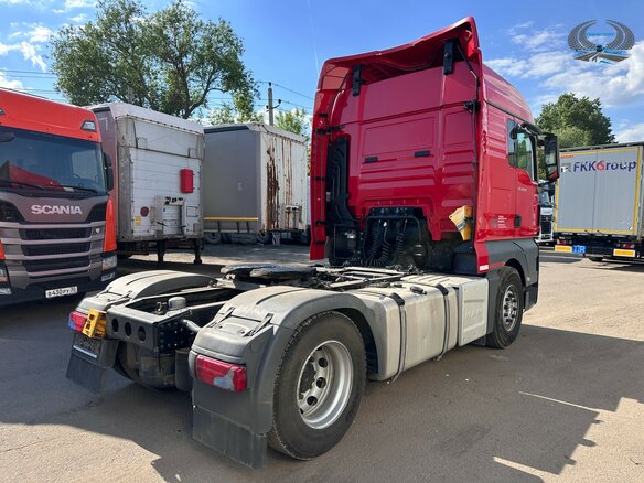 2020 MAN TGX, красный, 8500000 рублей - вид 5