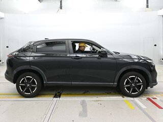 2022 Honda Vezel II, чёрный, 1710000 рублей, вид 3