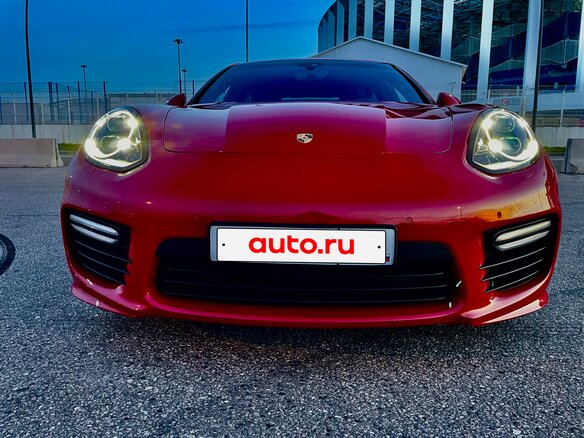 2015 Porsche Panamera GTS I Рестайлинг, красный, 4500000 рублей - вид 3