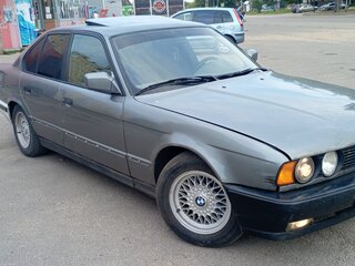 1992 BMW 5 серии 520i III (E34), серебристый, 350000 рублей, вид 4
