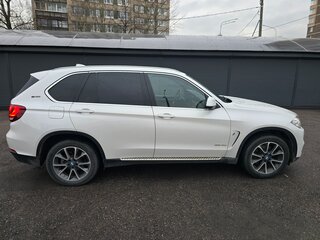 2018 BMW X5 40e III (F15), белый, 3000995 рублей, вид 3