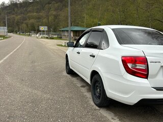 2021 Lada (ВАЗ) Granta I Рестайлинг, белый, 650000 рублей, вид 4