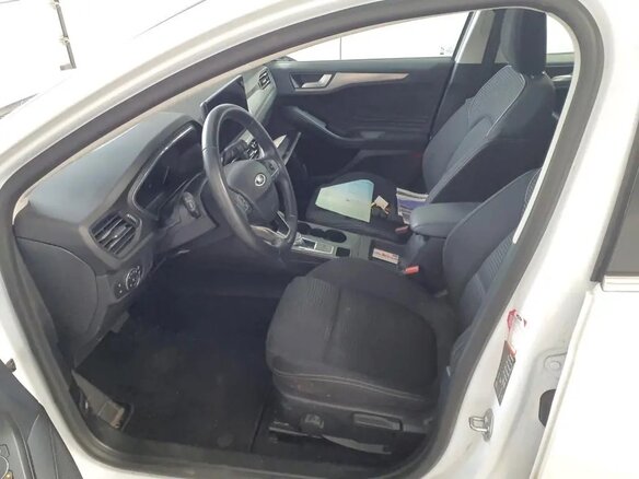 2023 Ford Focus Active IV Рестайлинг, белый, 1632000 рублей - вид 6