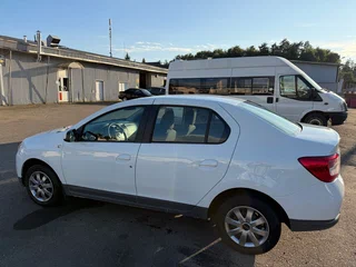 2021 Renault Logan II Рестайлинг, белый, 880000 рублей, вид 4