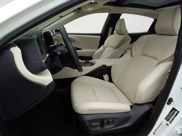 2024 Toyota Crown Signia XVI (S230), белый - вид 8