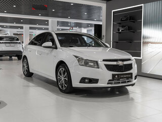 2012 Chevrolet Cruze I, белый, 575000 рублей, вид 2