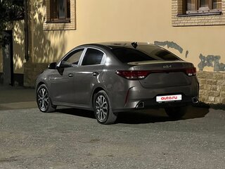 2022 Kia Rio IV Рестайлинг (Global market), коричневый, 1800000 рублей, вид 3