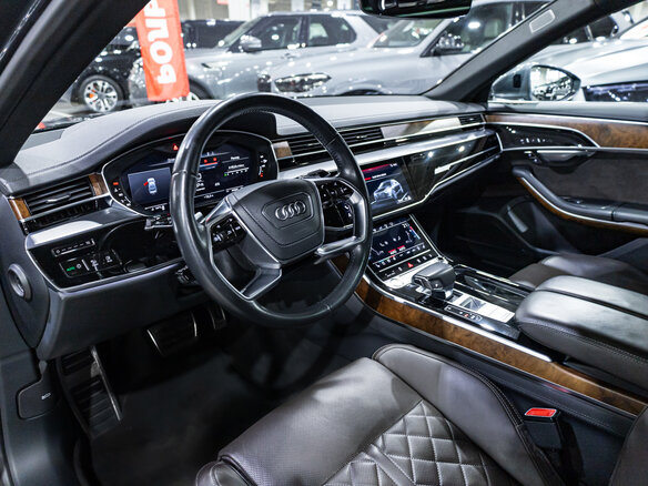2019 Audi A8 50 TDI IV (D5), серый, 4849700 рублей - вид 17