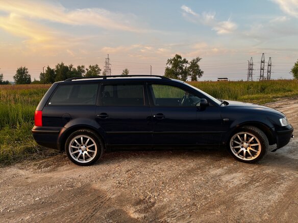 2000 Volkswagen Passat B5, синий - вид 4