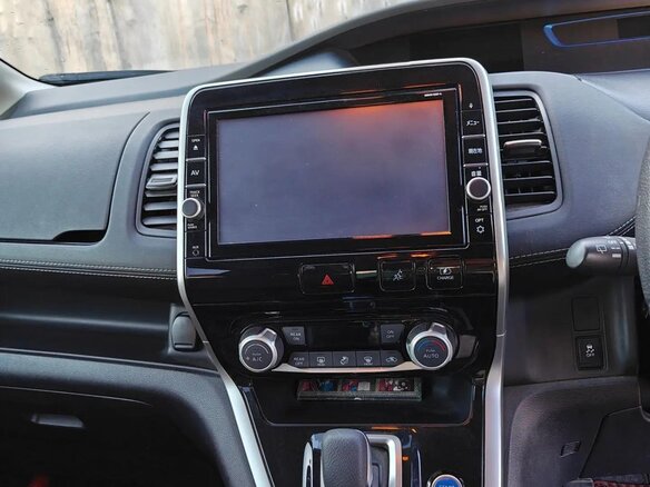 2018 Nissan Serena V (C27), пурпурный, 2100000 рублей - вид 8