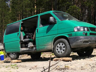 2002 Volkswagen Multivan T4, зелёный, 1300000 рублей, вид 2