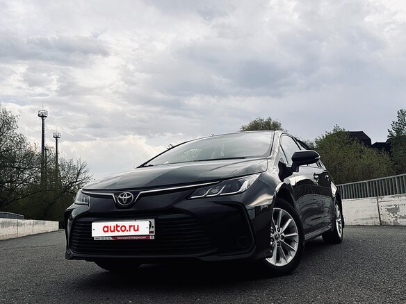 2019 Toyota Corolla XII (E210), коричневый, 1900000 рублей - вид 1